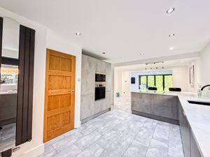 Photo 27- click for photo gallery